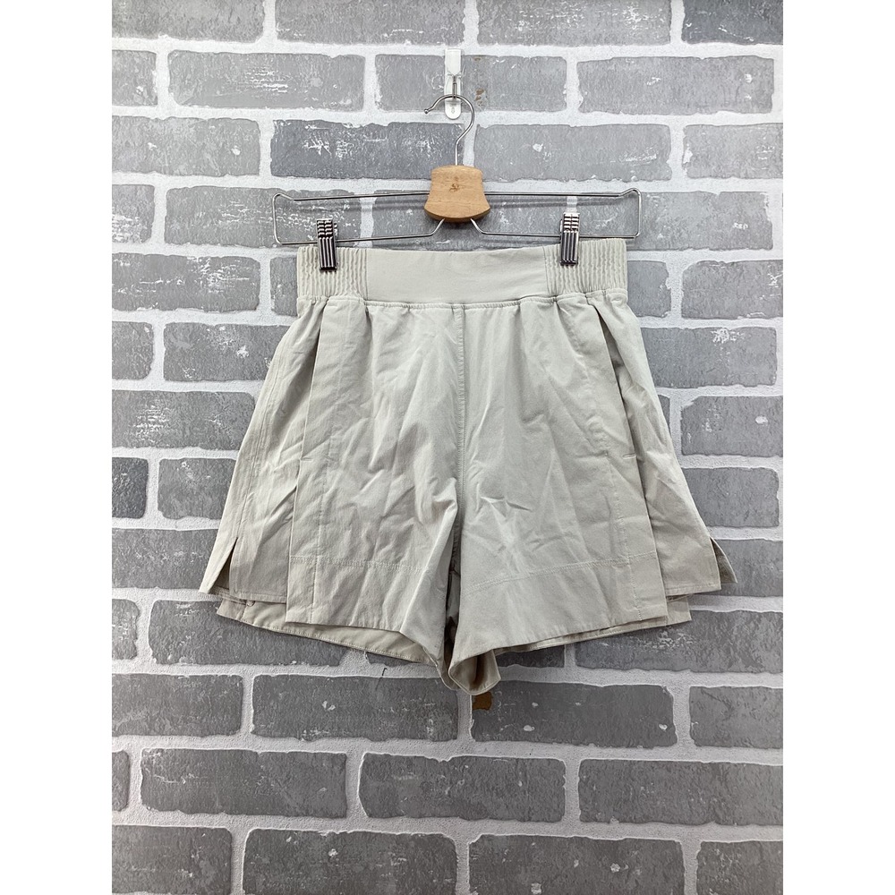 Lululemon Lab High Rise Athletic Shorts Beige Tan XS‎ LW7CPIS